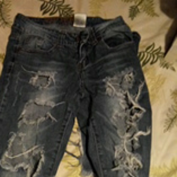 VIP Jeans - Picture 1 of 7